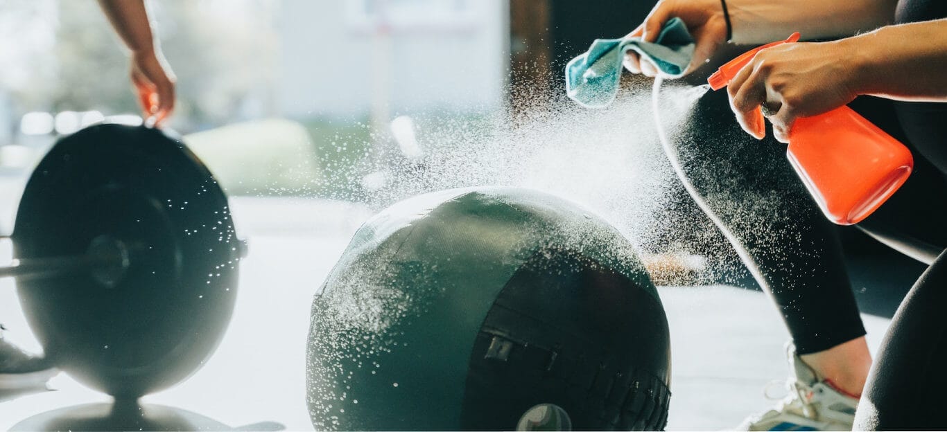 Wall ball cleaning